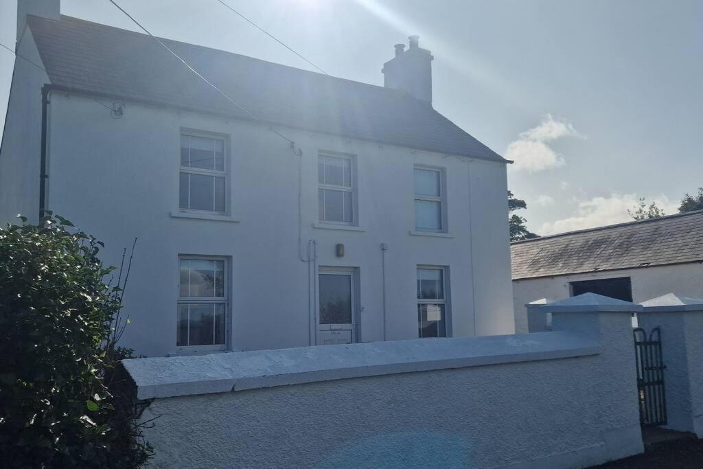 The Alpaca Farmhouse With Hot Tub And Alpaca Experience Included Dromara Exterior foto